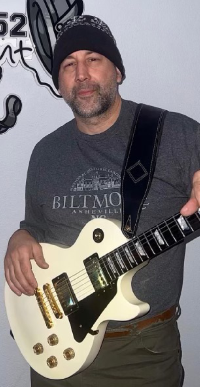Pete, Guitarist