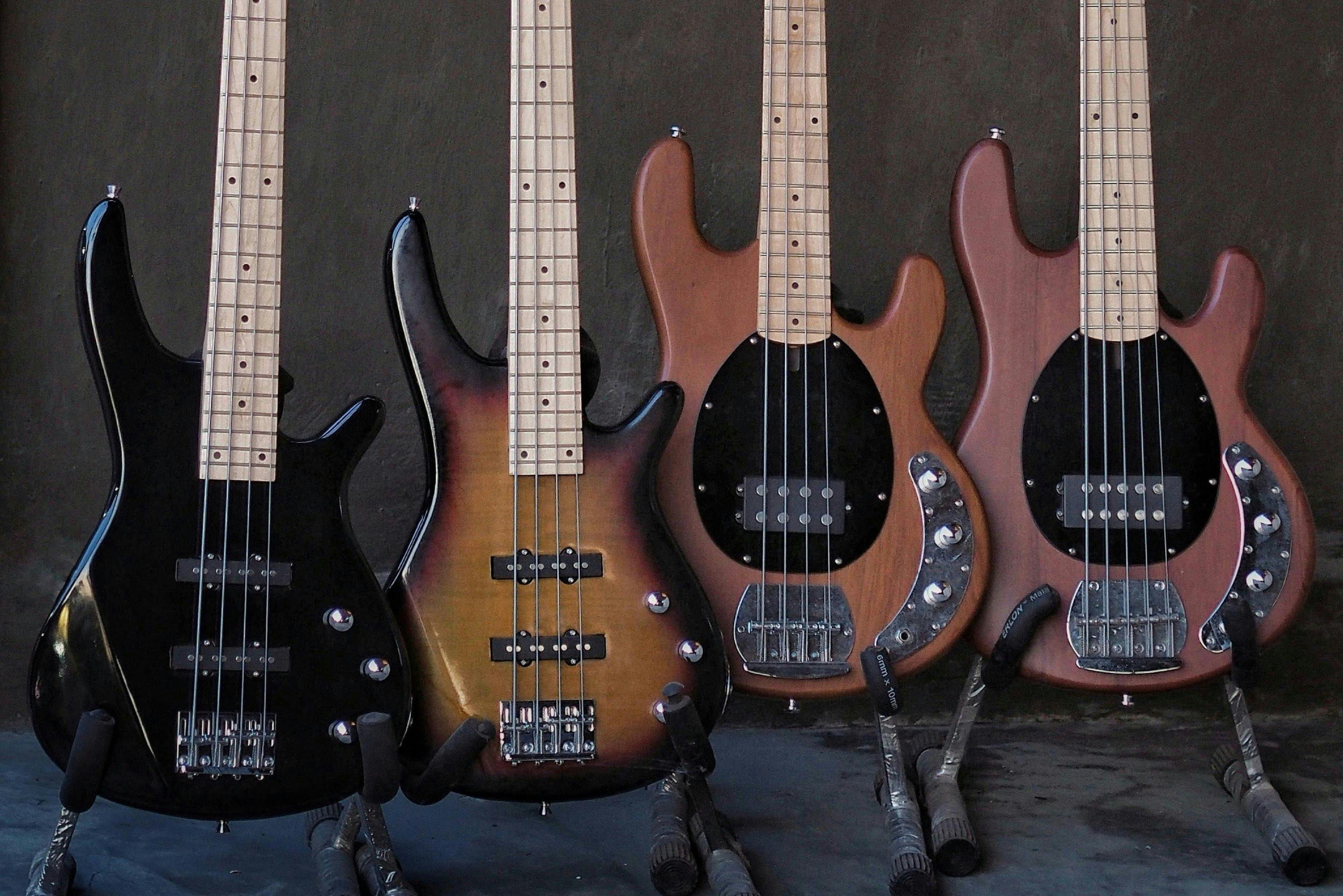 Simple Steps to Mixing Bass Guitar: A Better Understanding of Depth and Balance